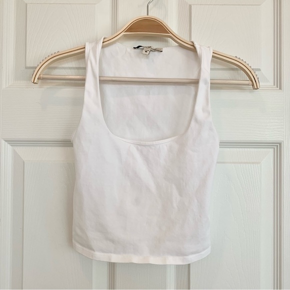 White Abbreviated Square Scoop Neck Tank Top - Picture 2 of 6
